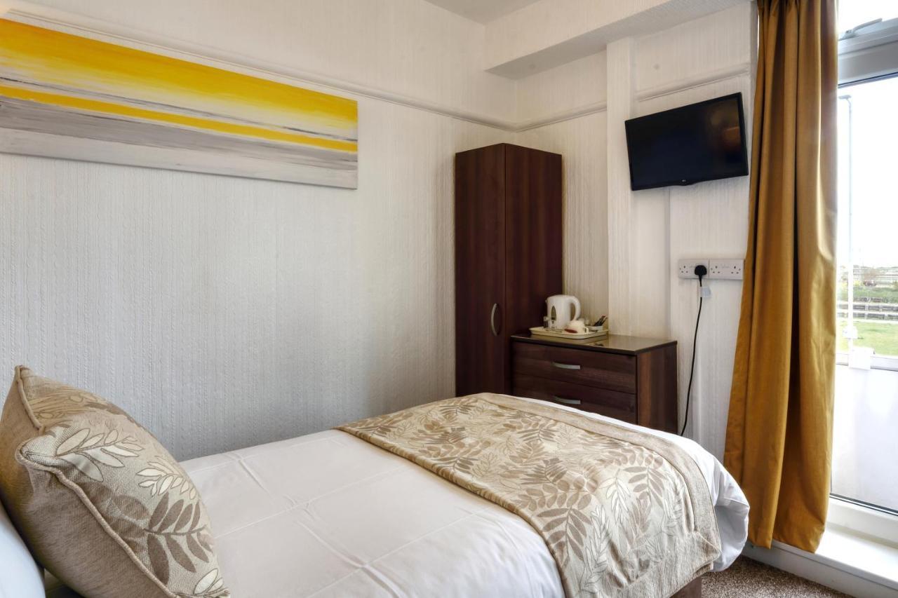 Palm Court Hotel Skegness Bagian luar foto